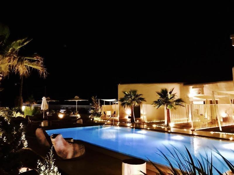Queen Boutique Suites Mykonos Town Eksteriør bilde