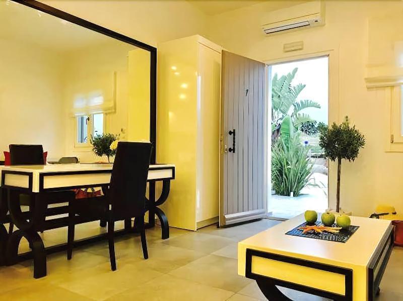 Queen Boutique Suites Mykonos Town Eksteriør bilde